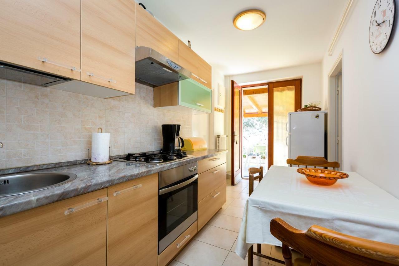 Apartment Marija Mali Lošinj Eksteriør bilde
